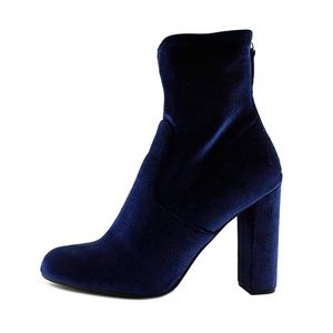 Steve Madden Brisk Closed Toe Ankle Boots
